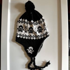 Skull and Bone with ear warming flaps